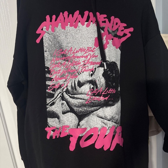 Shawn Mendes the Tour Hoodie - Picture 2 of 3